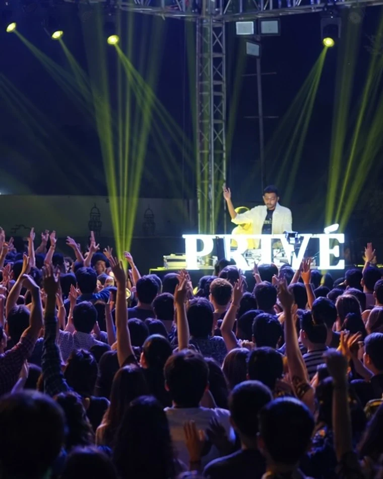 Epic Creator event production — stage, lighting and a live crowd